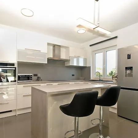 Prázdninový dům Ferienvilla Mit Privatem Pool By Interhome