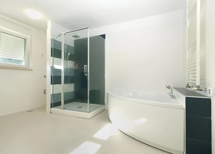 Ferienvilla Mit Privatem Pool By Interhome * Pula