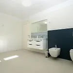 Сasa de vacaciones Ferienvilla Mit Privatem Pool By Interhome Pula