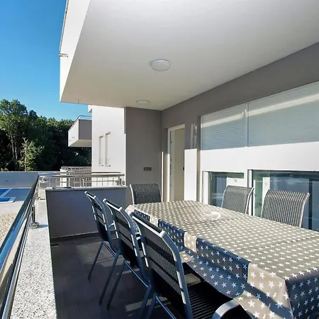 Ferienvilla Mit Privatem Pool By Interhome Vakantiehuis