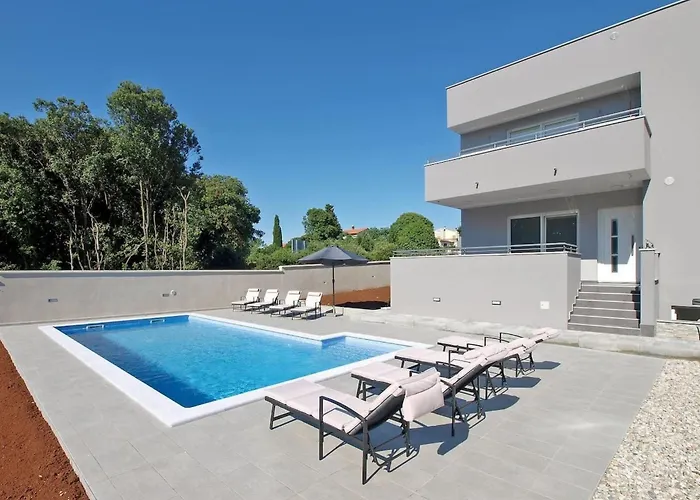 Ferienvilla Mit Privatem Pool By Interhome *