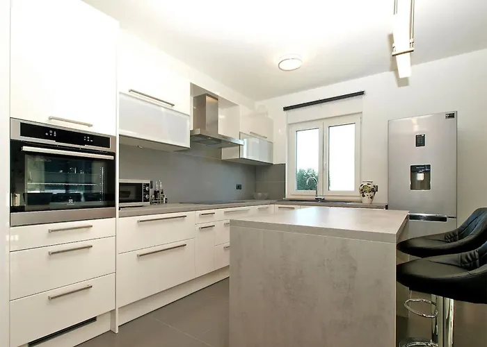 Ferienvilla Mit Privatem Pool By Interhome *