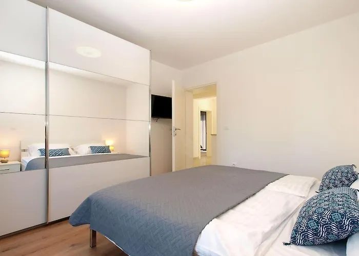 Semesterbostad Ferienvilla Mit Privatem Pool By Interhome