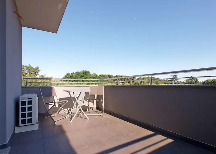 Semesterbostad Ferienvilla Mit Privatem Pool By Interhome