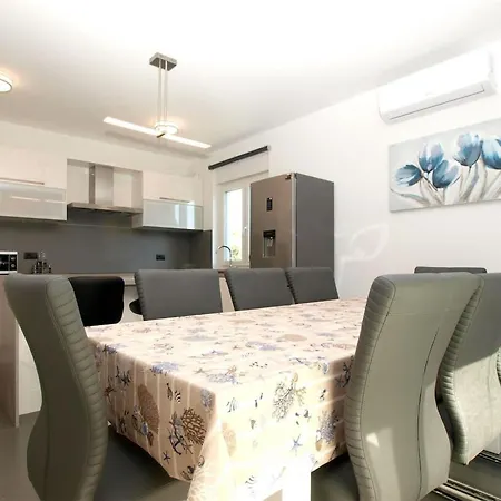 Ferienvilla Mit Privatem Pool By Interhome Holiday home *